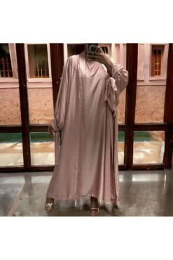 Gilet Et Robe Rayhana Très Ample Satiné Rose -Féminité Couture gilet et robe rayhana tres ample satine rose 4