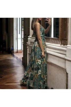 Longue Robe Avec Sublime Motif Vert Bretelles Amovible