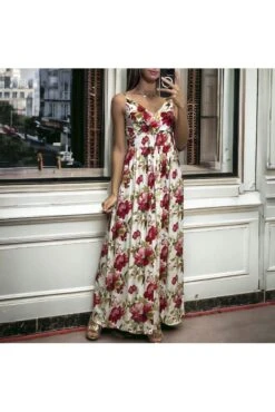 Longue Robe Blanche Motif Fleuris Bretelles Amovible -Féminité Couture longue robe blanche motif fleuris bretelles amovible 2