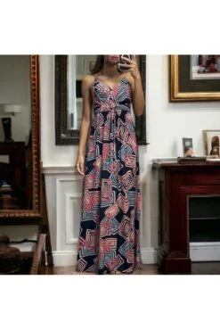 Longue Robe Bretelle à Motif En Marine Croisé Au Buste