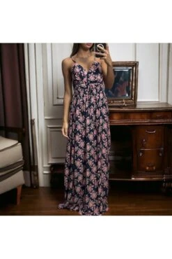 Longue Robe Bretelle à Motif En Marine Et Rose Croisé Au Buste
