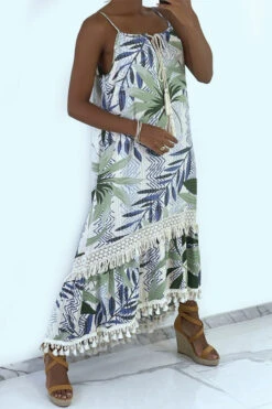 Longue Robe Bretelle à Motif Vert Avec Dentelle Et Pompon -Féminité Couture longue robe bretelle a motif vert avec dentelle et pompon 8