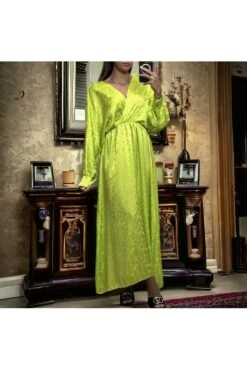 Longue Robe Cache Coeur Anis Matière Brillante à Motif -Féminité Couture longue robe cache coeur anis matiere brillante a motif 3