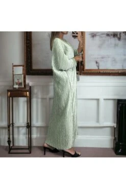 Longue Robe Col V Vert D'eau Avec Motif -Féminité Couture longue robe col v vert d eau avec motif 3