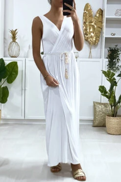 Longue Robe Croisé En Blanche Avec Ceinture En Cordon -Féminité Couture longue robe croise en blanche avec ceinture en cordon 1