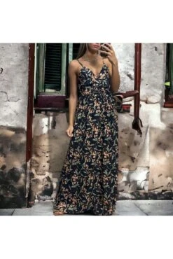 Longue Robe Marine Croisé à Bretelle Motif Fleuris -Féminité Couture longue robe marine croise a bretelle motif fleuris 3