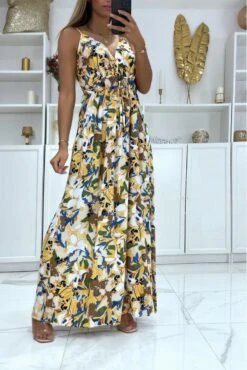 Longue Robe Motif Très Chic à Dominance Jaune