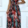 Longue Robe Noire Croisé Au Buste Avec Bretelles Amovible Motif Feuille Rouge Et Verte