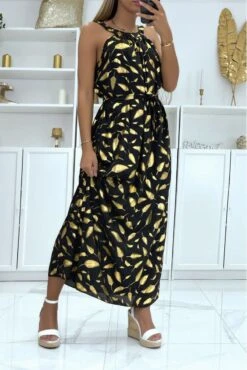 Longue Robe Noire Motif Plumes Avec Attache Au Col -Féminité Couture longue robe noire motif plumes avec attache au col 2