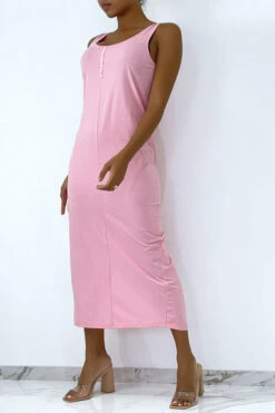 Longue Robe Rose Fluide Avec Bouton Sur L'avant Et Fente à L'arrière -Féminité Couture longue robe rose fluide avec bouton sur l avant et fente a l arriere 1