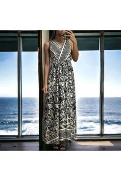 Devant -Féminité Couture longue robe satine noir et blanc croise au buste 1