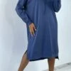 Longue Robe Sweat Over Size En Indigo Avec Capuche -Féminité Couture longue robe sweat over size en indigo avec capuche