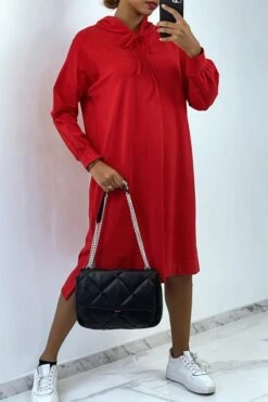 Devant 33 Longue Robe Sweat Over Size En Rouge Avec Capuche