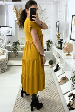 Longue Robe Tunique Col V à Volant En Moutarde -Féminité Couture longue robe tunique col v a volant en moutarde 5