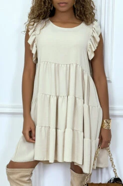 Robe Beige Froncée à Volant Et Coupe évasée