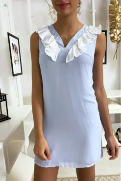 Robe Bleu Courte Et Légère, Avec Détails Buste -Féminité Couture robe bleu courte et legere avec details buste 1