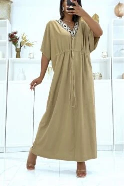 Robe Camel Satinée à Cordon Réglable Et Col V à Sequin -Féminité Couture robe camel satinee a cordon reglable et col v a sequin 3