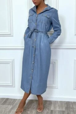 Robe Chemise En Jean Bleu Clair Avec Ceinture -Féminité Couture robe chemise en jean bleu clair avec ceinture 5