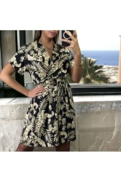 Robe Croisé Motif Feuille Noir Et Beige -Féminité Couture robe croise motif feuille noir et beige 1