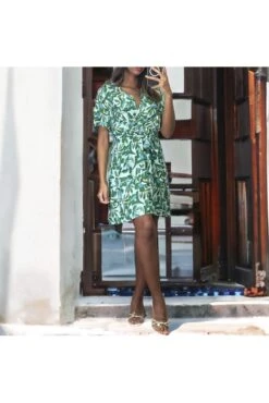 Robe Croisé Motif Fleurie Verte -Féminité Couture robe croise motif fleurie verte 2