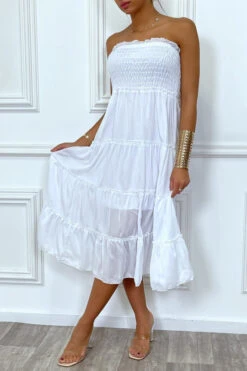 Robe Longue Blanche Avec Voile Transparent