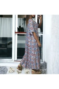 Robe Longue Over Size Bleu Et Doré à Motif Fleuris -Féminité Couture robe longue over size bleu et dore a motif fleuris 2