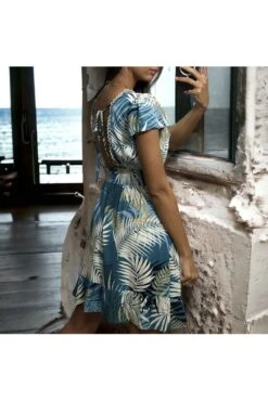 Robe Motif Feuille Bleu Froncé à La Taille -Féminité Couture robe motif feuille bleu fronce a la taille 2