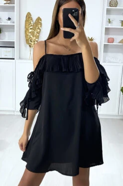 Robe Noir à Volant Avec épaules Denudées -Féminité Couture robe noir a volant avec epaules denudees 2