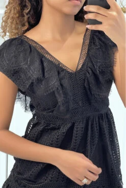 Robe Patineuse Noire à Volants En Dentelle