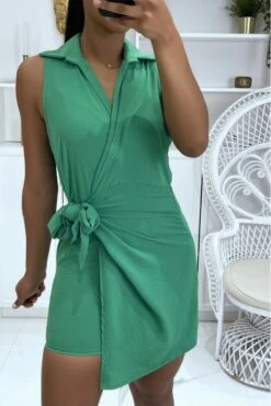 Robe Portefeuille Verte Courte Cintrée à La Taille Avec Joli Col à Revers