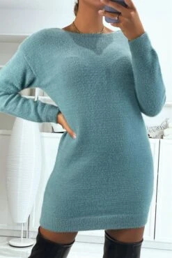 Robe Pull Duveteux Bleu Turquoise à Dos Nu En V Et Dentelle -Féminité Couture robe pull duveteux bleu turquoise a dos nu en v et dentelle 4