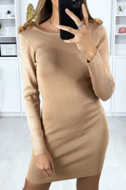 Robe Pull Taupe Dos Nu Contouré De Fleures En Voile -Féminité Couture robe pull taupe dos nu contoure de fleures en voile 3