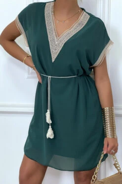 Robe Tunique Vert Canard Avec Broderie Et Ceinture Lacet Beige
