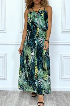 Sublime Robe Noir Motif Feuille Verte Avec Bretelle Et Volant. Vêtement Mode Femme -Féminité Couture sublime robe noir motif feuille verte avec bretelle et volant vetement mode femme 2